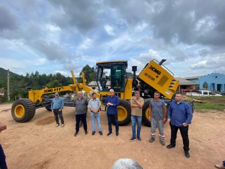 Governo Municipal entrega nova patrola